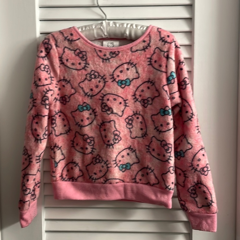 Hello Kitty by Sanrio Pink Velour Pullover Size 6x Great Gently Loved Condition